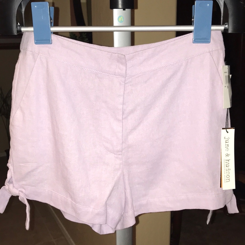 Lavender shorts w/ pockets